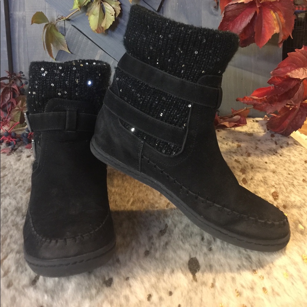 Black Boots by Guess size 7.5 -with sparkles